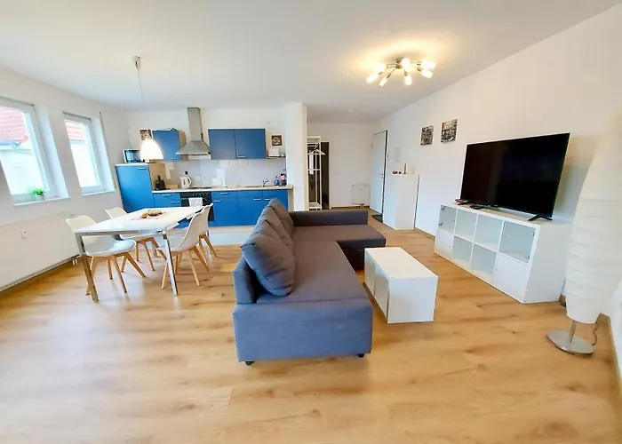 Cozy-livings / Parkplatz, Top-lage, Balkon, Kueche *